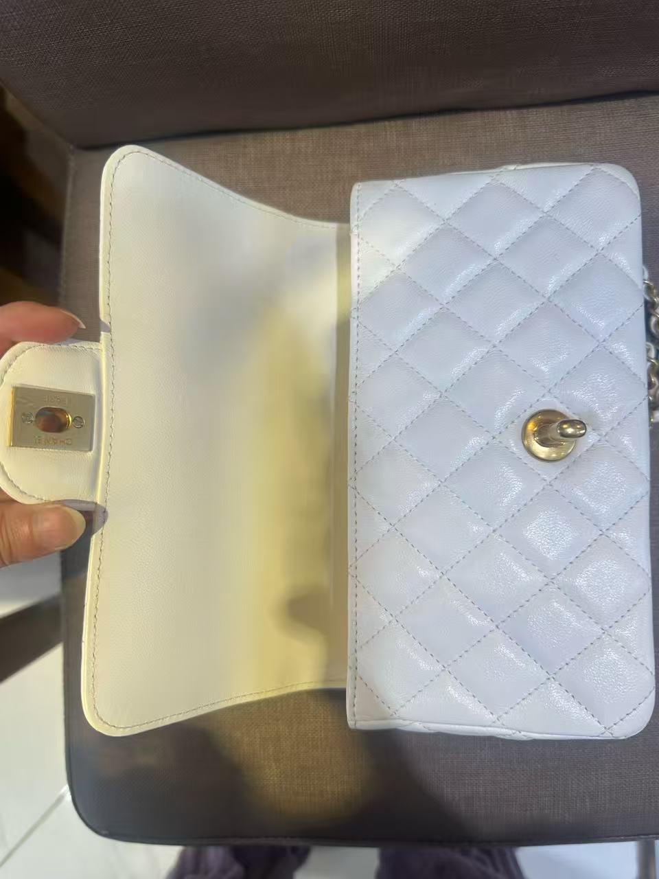 Chanel detail 3
