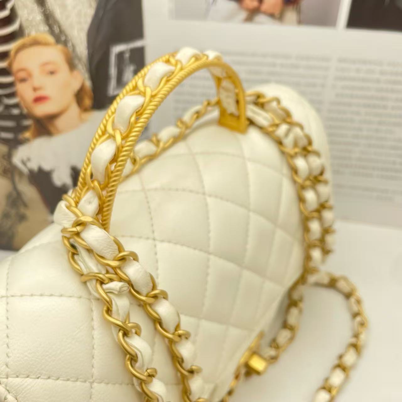 Chanel detail 5