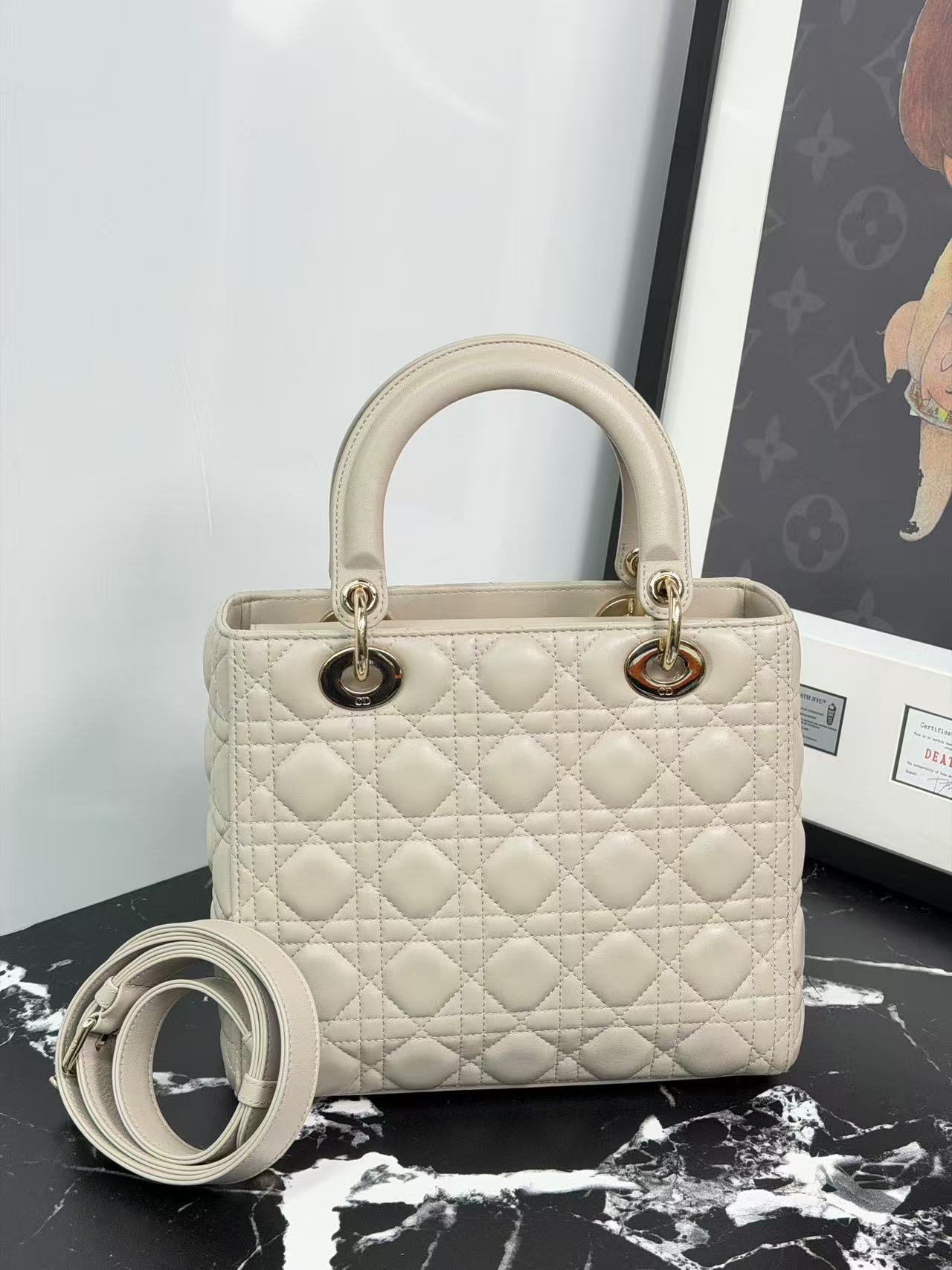 Dior detail 2