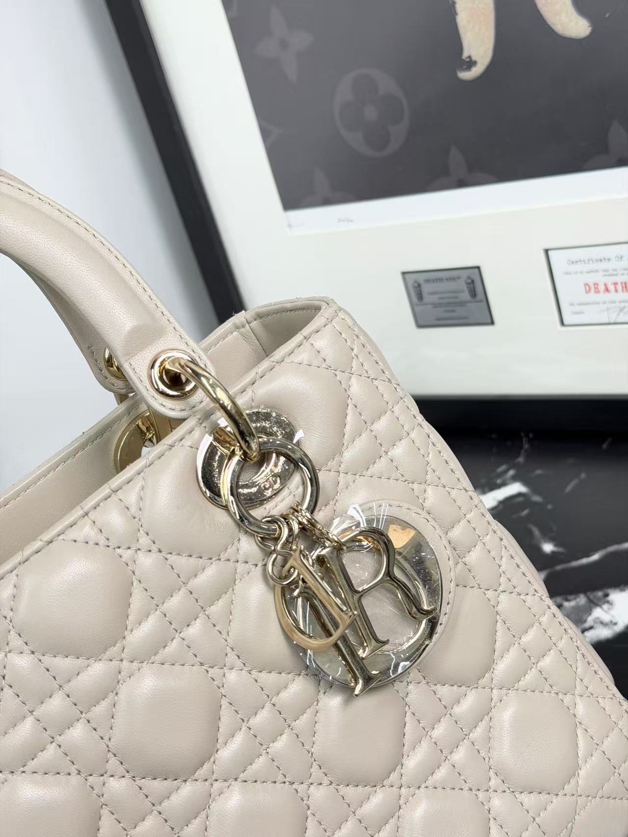 Dior detail 3