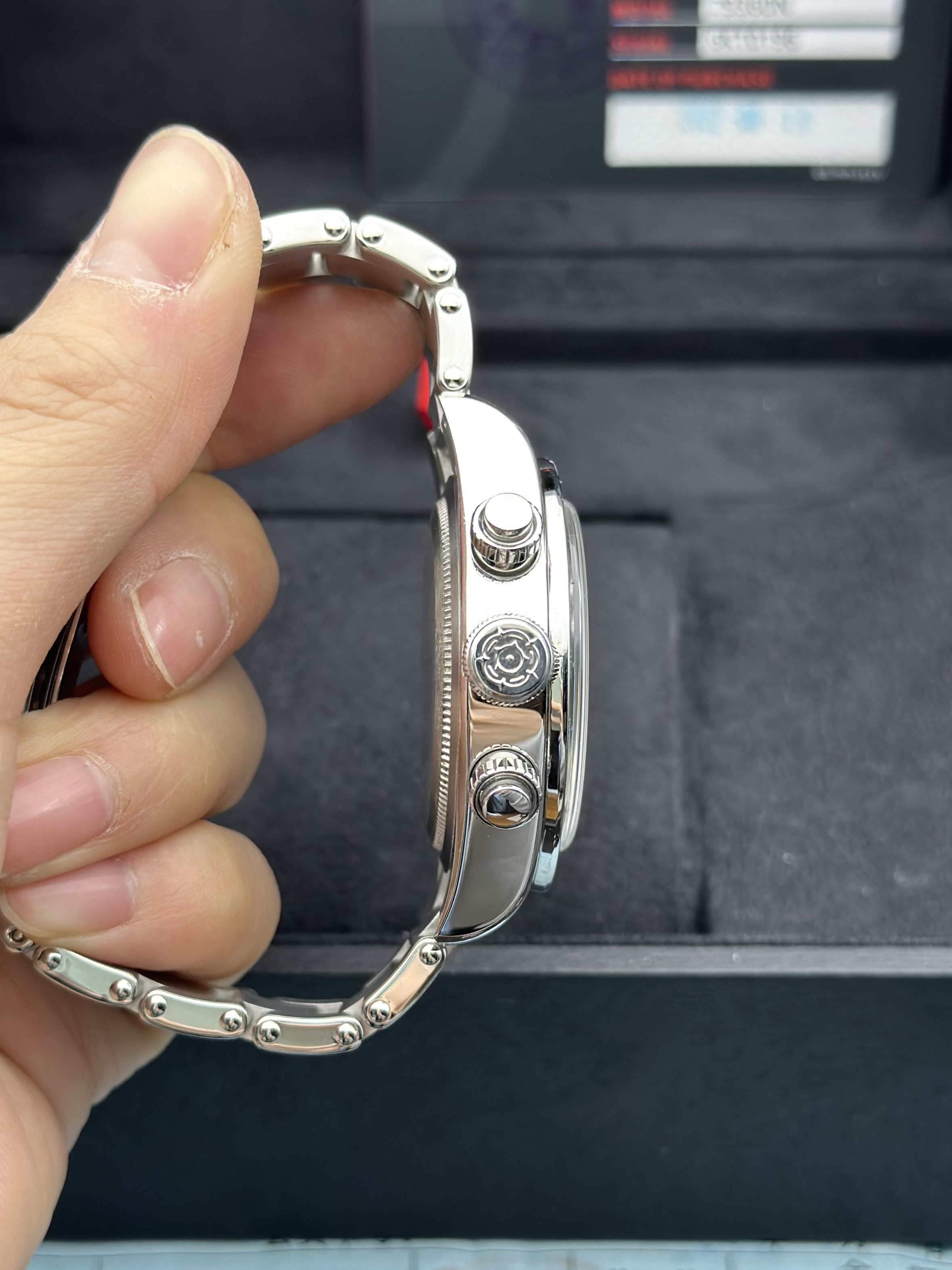 Tudor M79360N-0012 detail 3