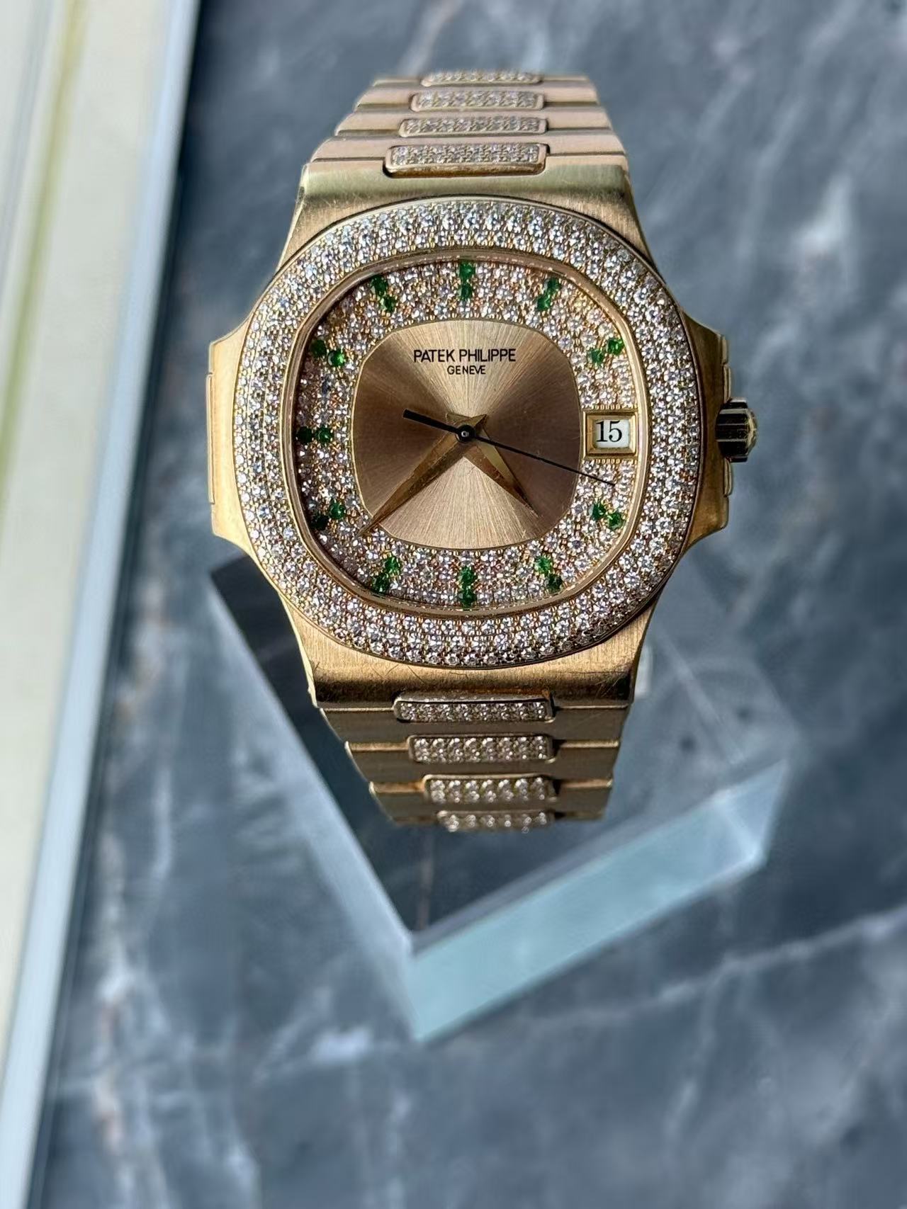 Patek Philippe 3800j detail 4