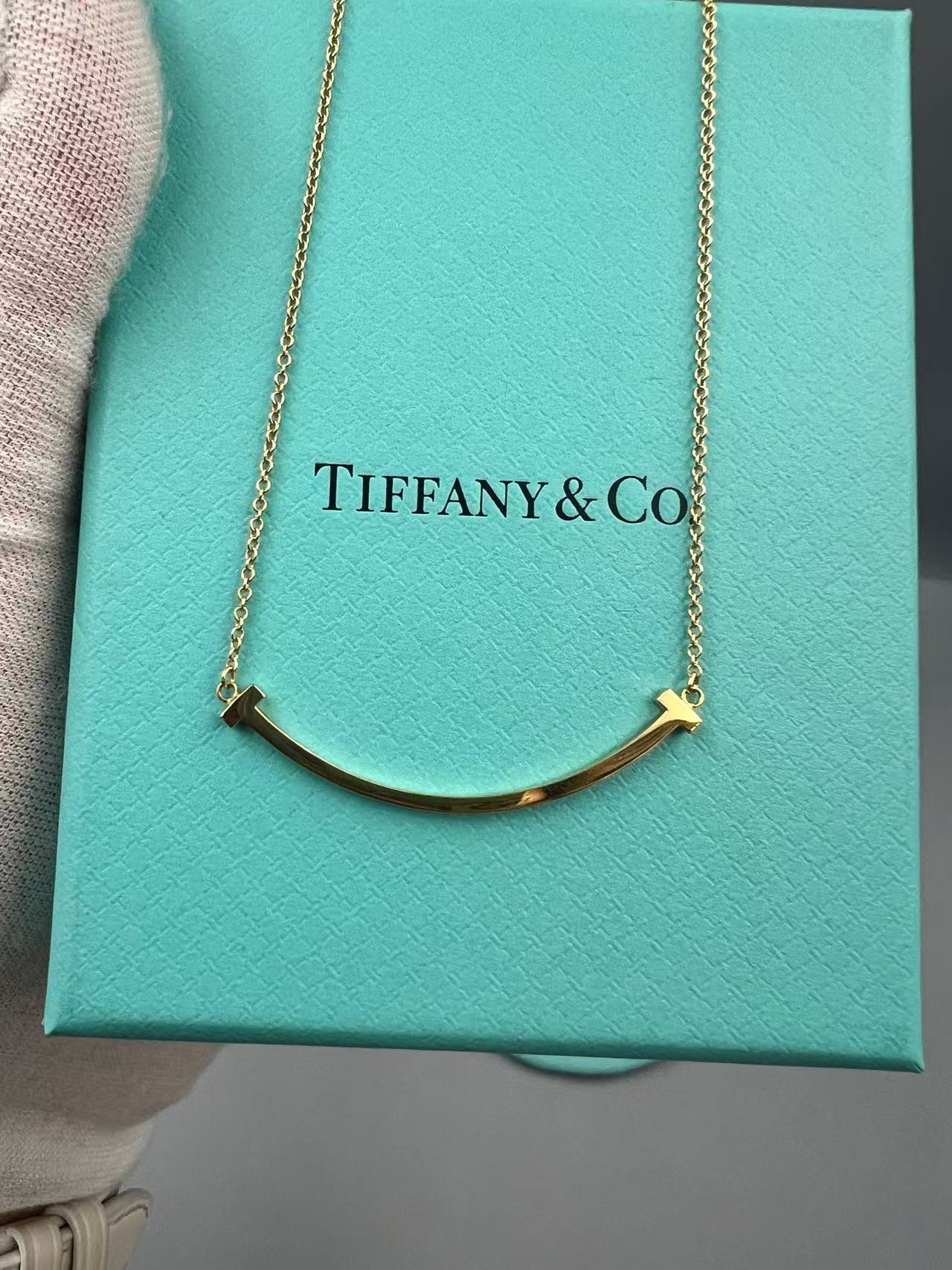 Tiffany detail 1