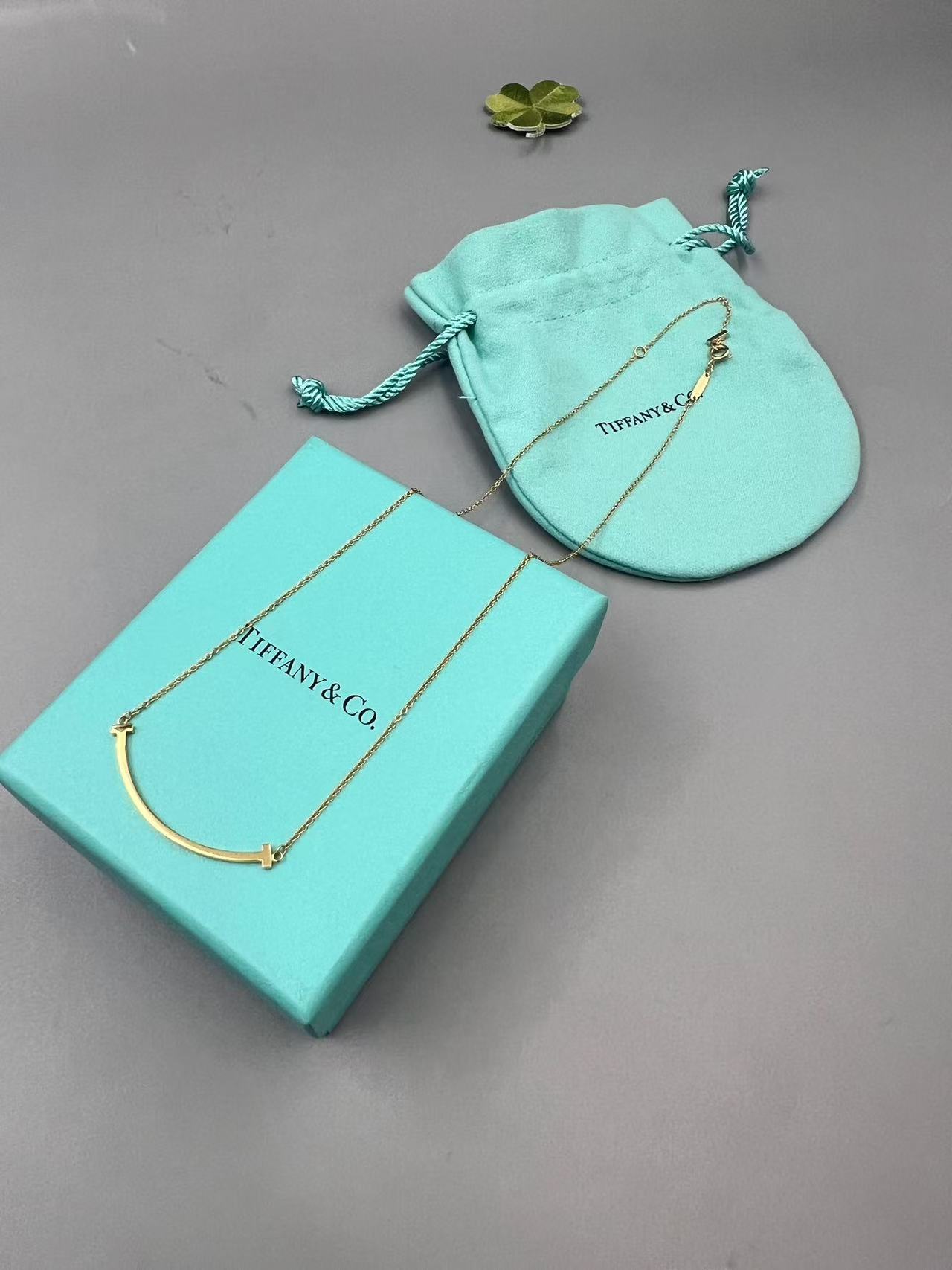 Tiffany detail 3