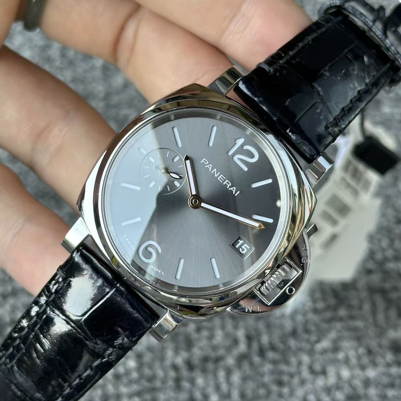 Panerai PAM01247 detail 5