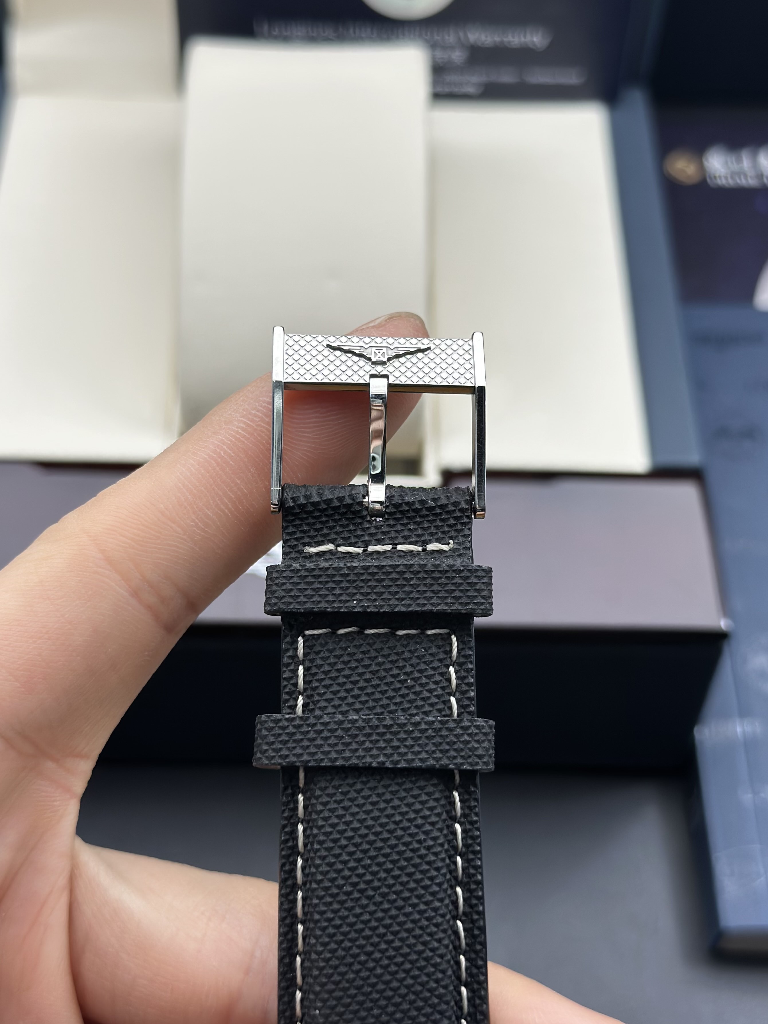 Longines L2.795.4.52.0 detail 4