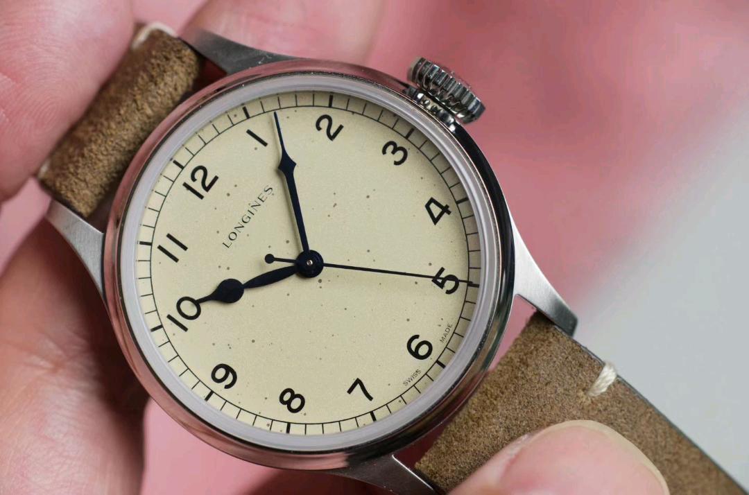 Longines L2.819.4.93.2 detail 1