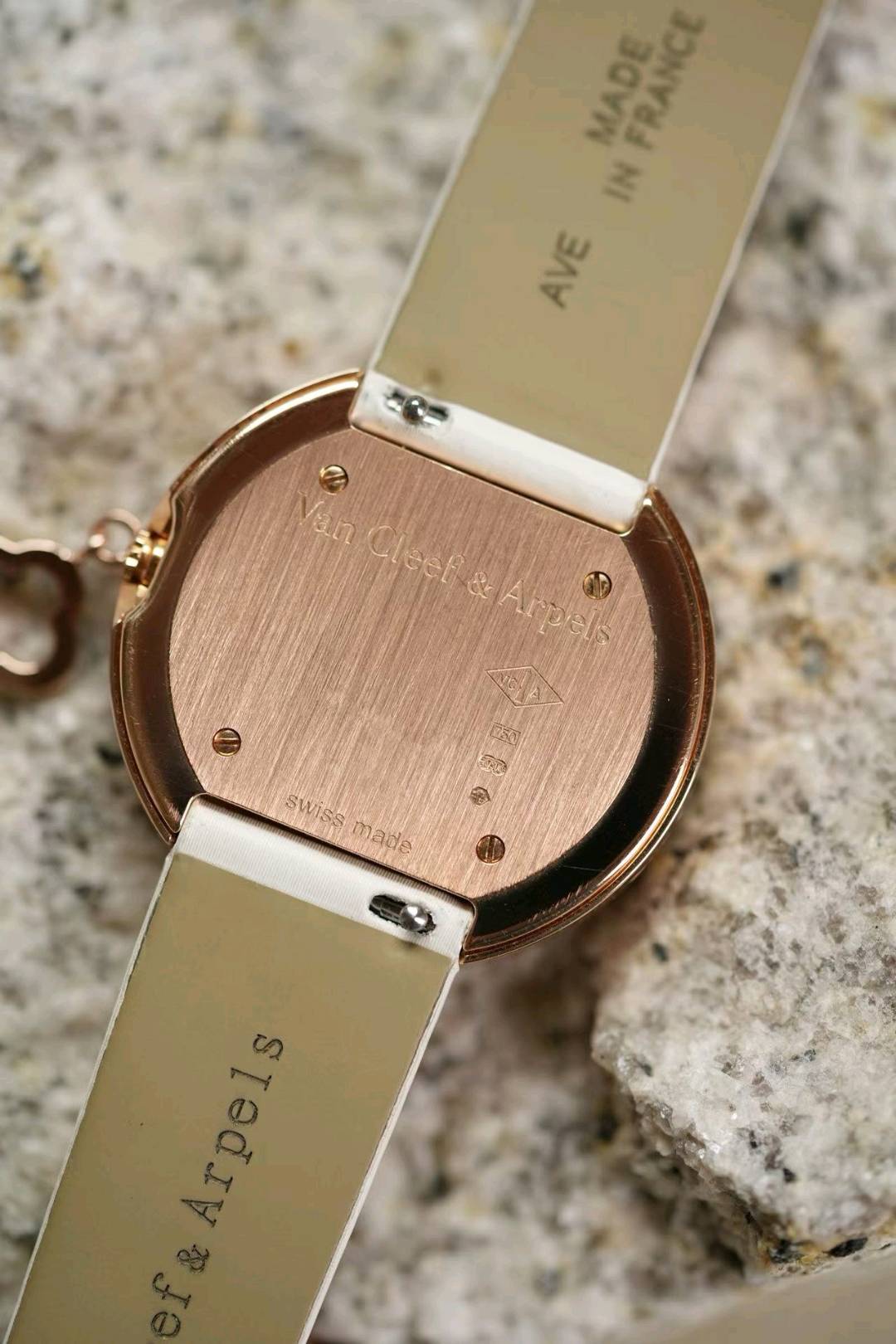 Van Cleef & Arpels VCARM95000 detail 6