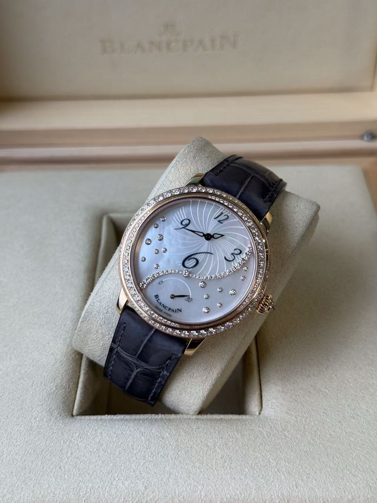 Blancpain 3650A-3754-58B detail 1