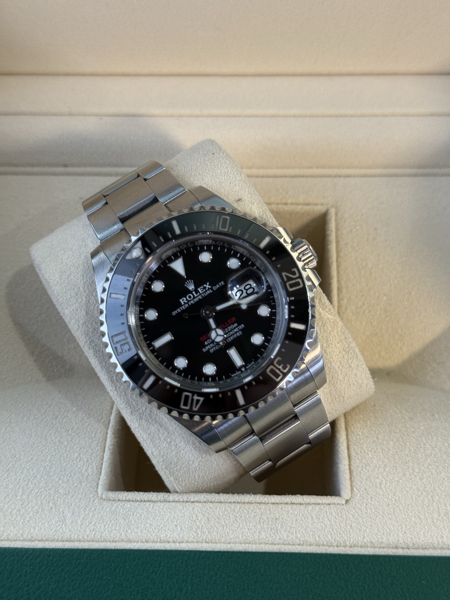 Rolex 126600-0001 detail 1