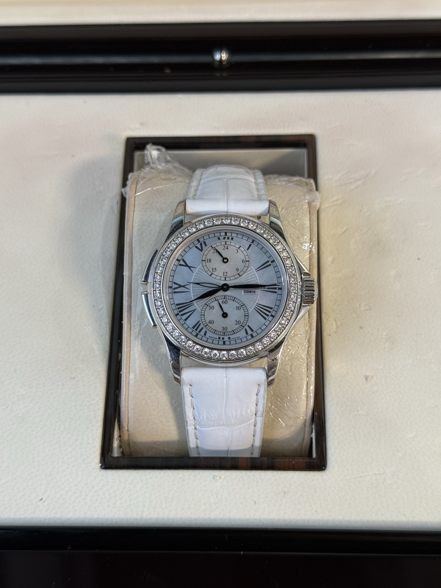 Patek Philippe 4934G-001 detail 2