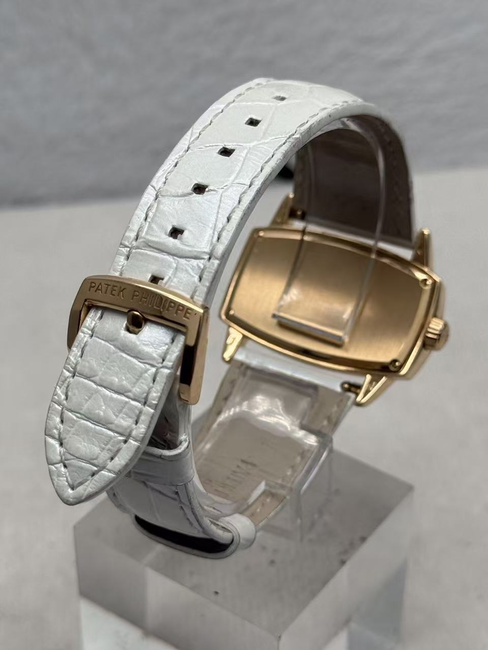Patek Philippe 4980R-001 detail 2