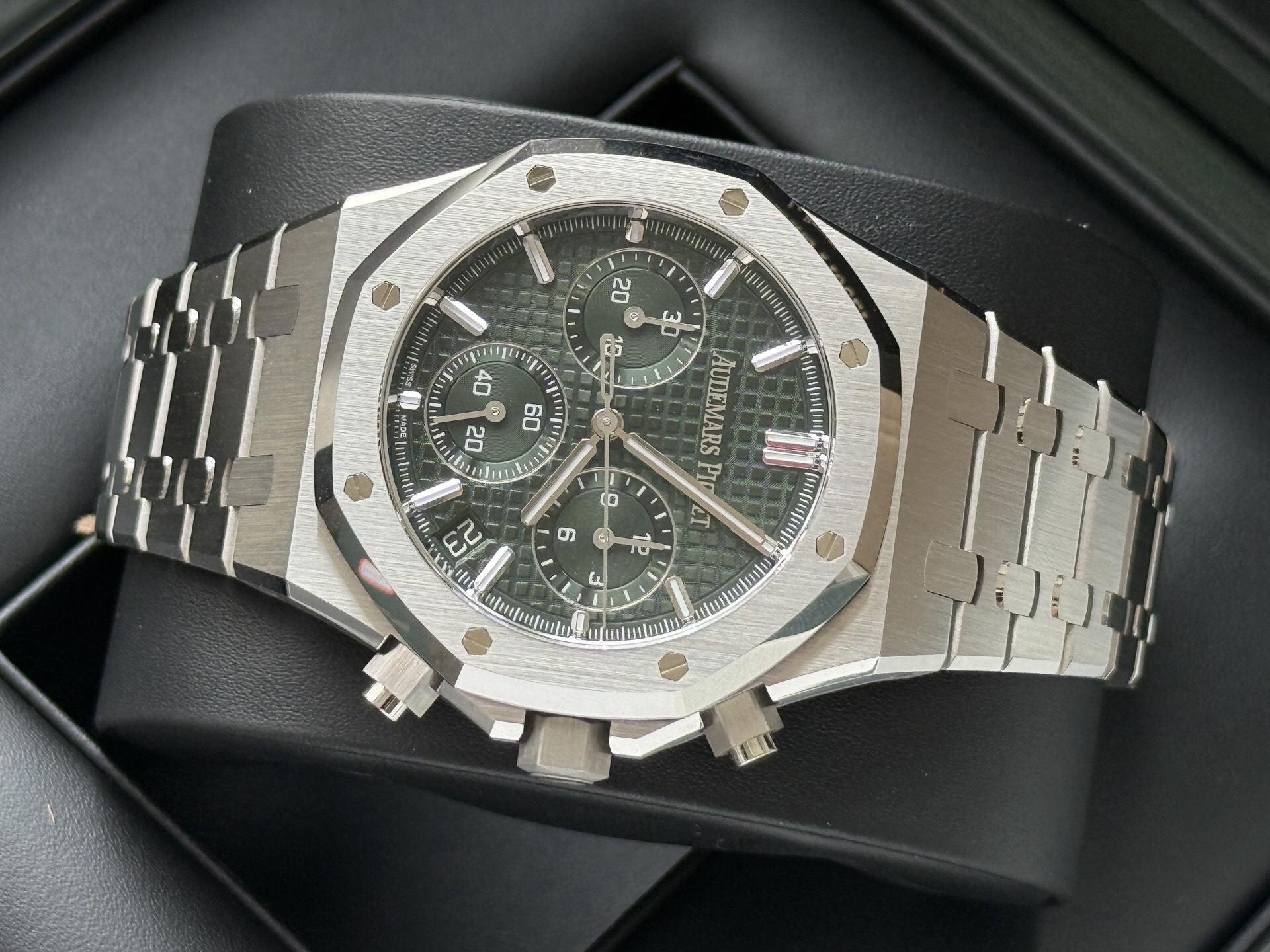 Audemars Piguet 26240ST detail 3