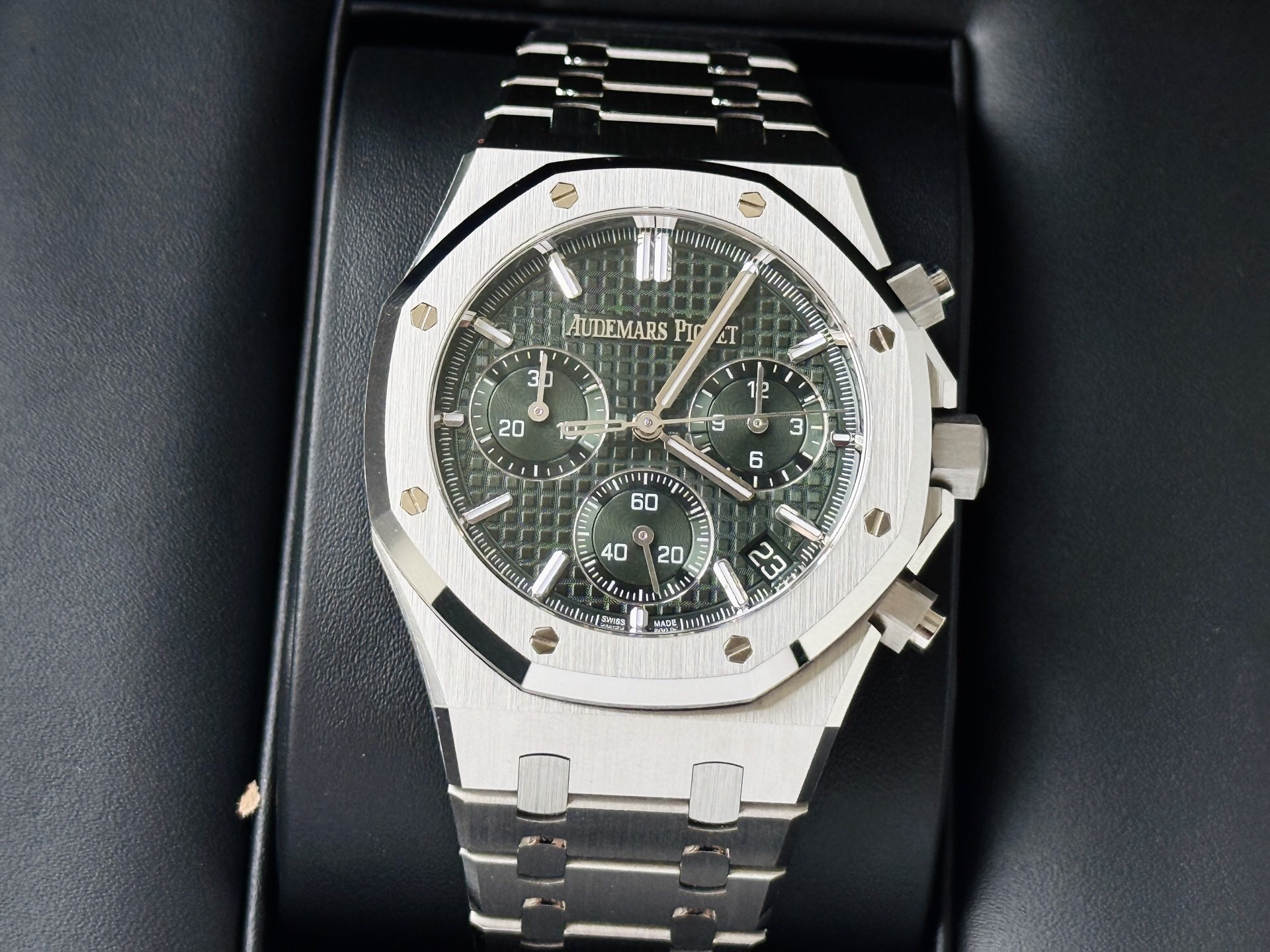 Audemars Piguet 26240ST