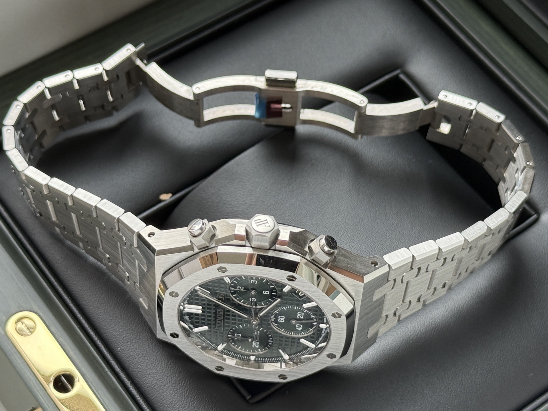 Audemars Piguet 26240ST detail 4