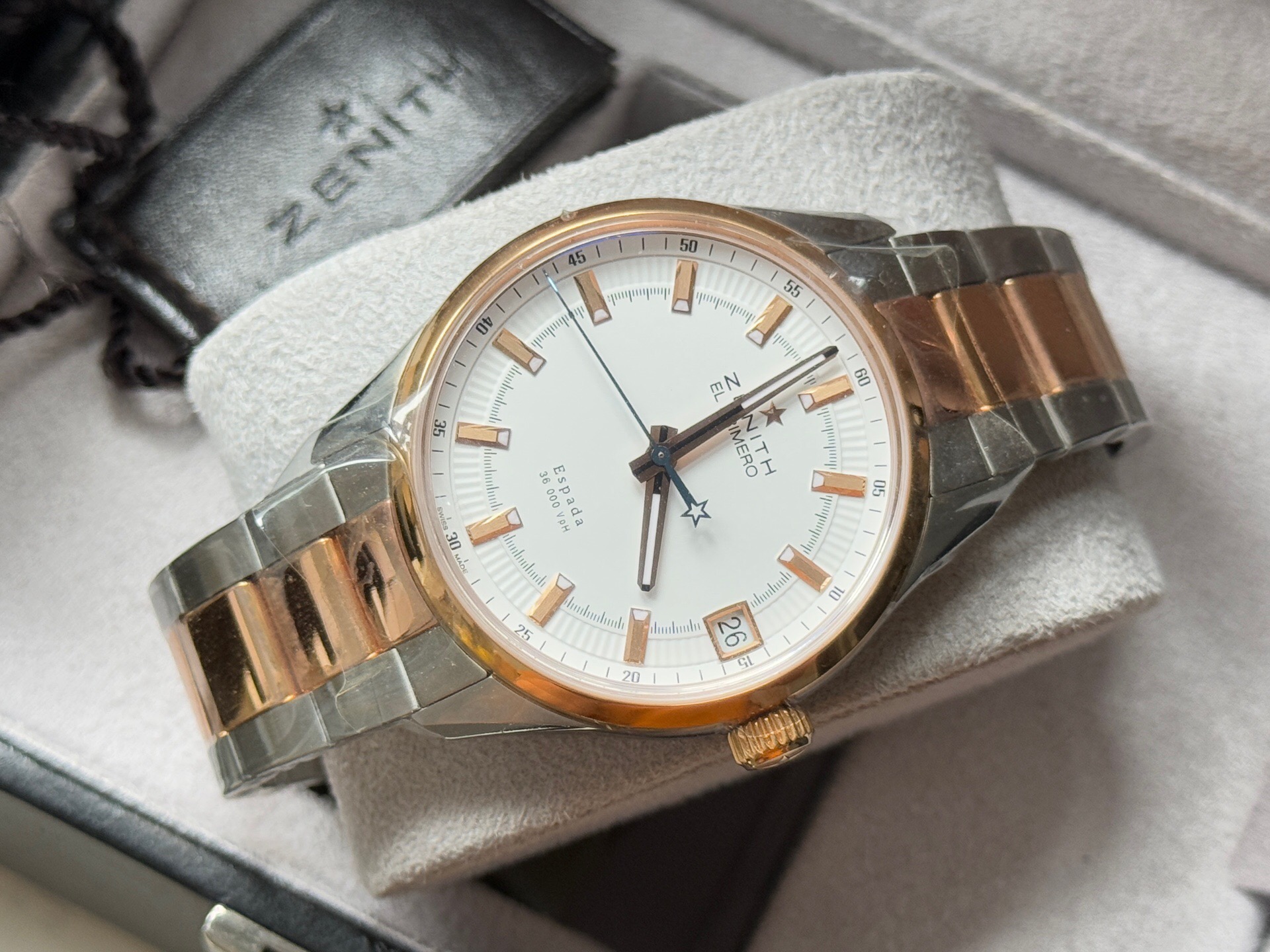 Zenith 51.2170.4650 / 01.M2170 detail 2