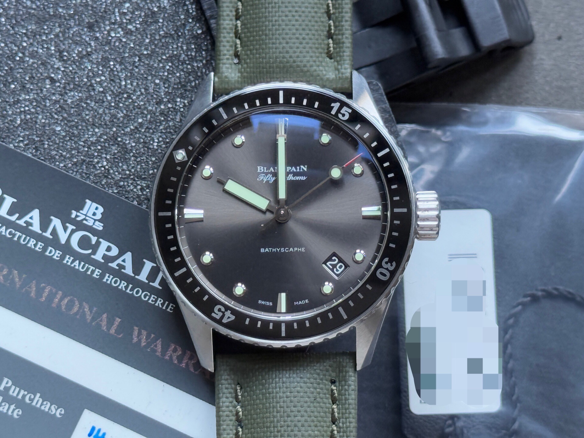 Blancpain 5000-1110-B52A detail 4