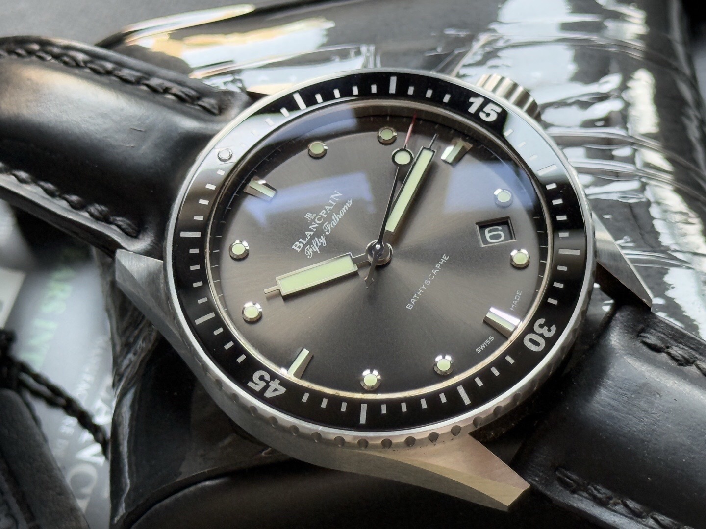 Blancpain 5000-1110-B52A detail 2