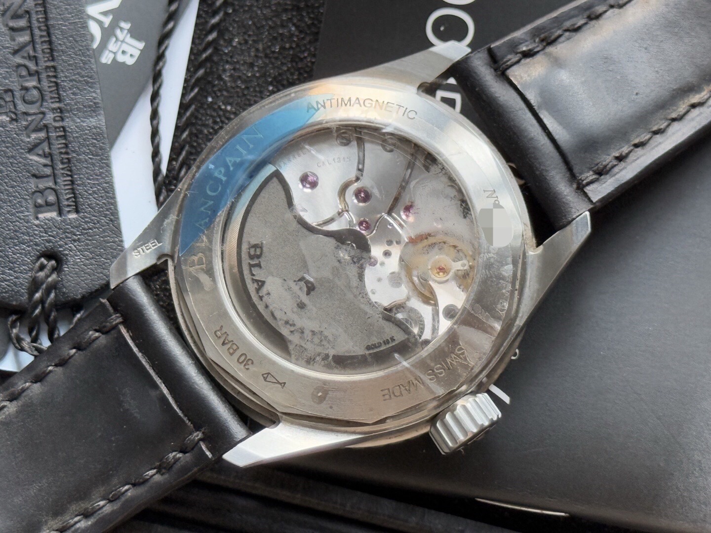 Blancpain 5000-1110-B52A detail 6