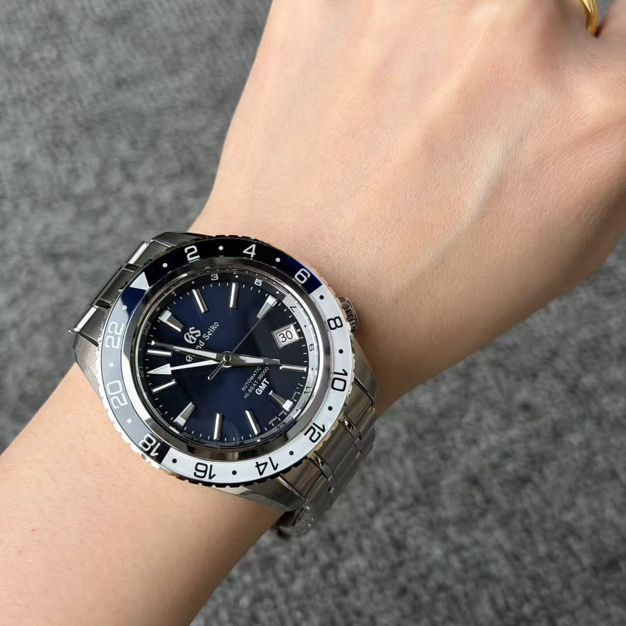 Seiko SBGJ237G detail 3
