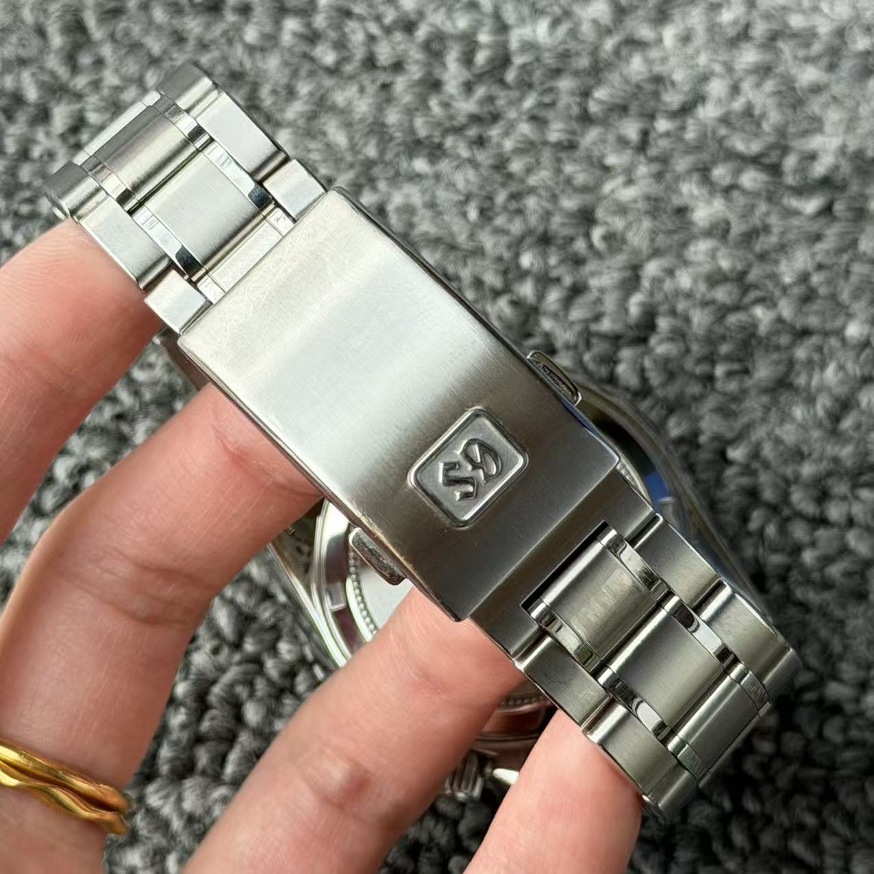 Seiko SBGJ237G detail 4