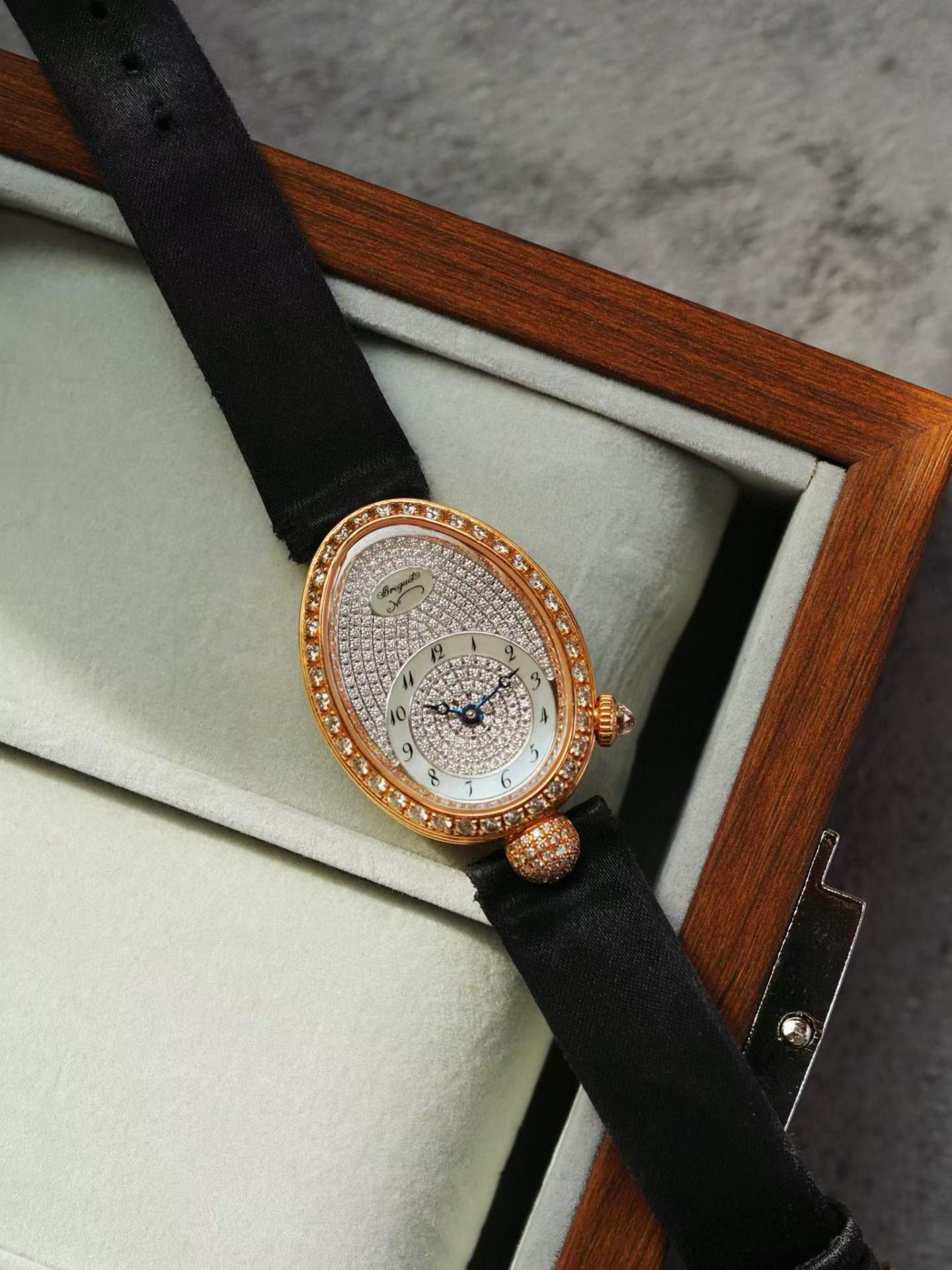 Breguet 8928BR detail 1