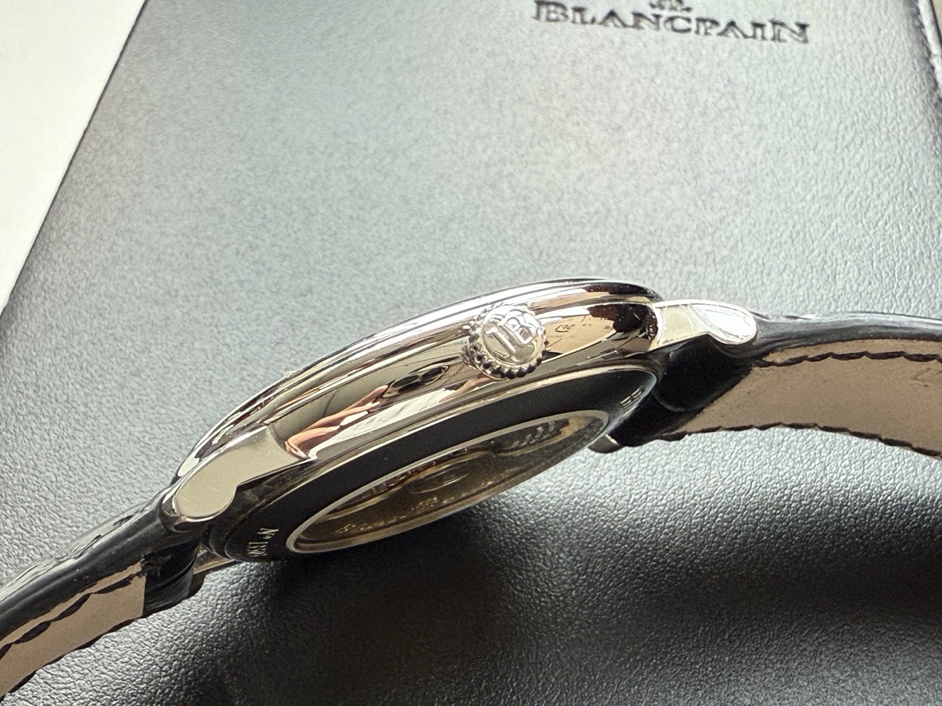 Blancpain 6651-1143-55B detail 3