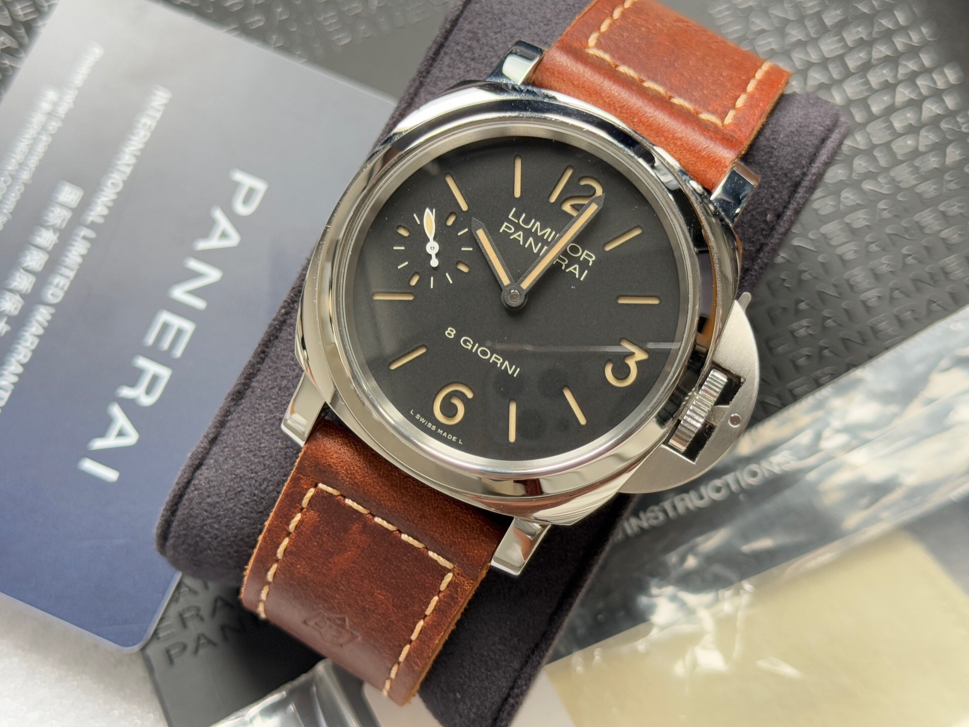 Panerai PAM00915 detail 1