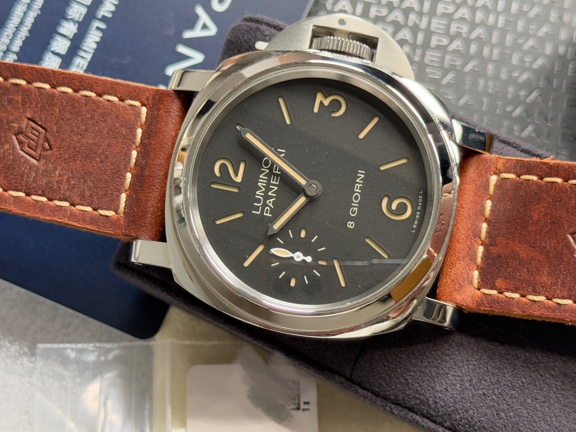 Panerai PAM00915 detail 4