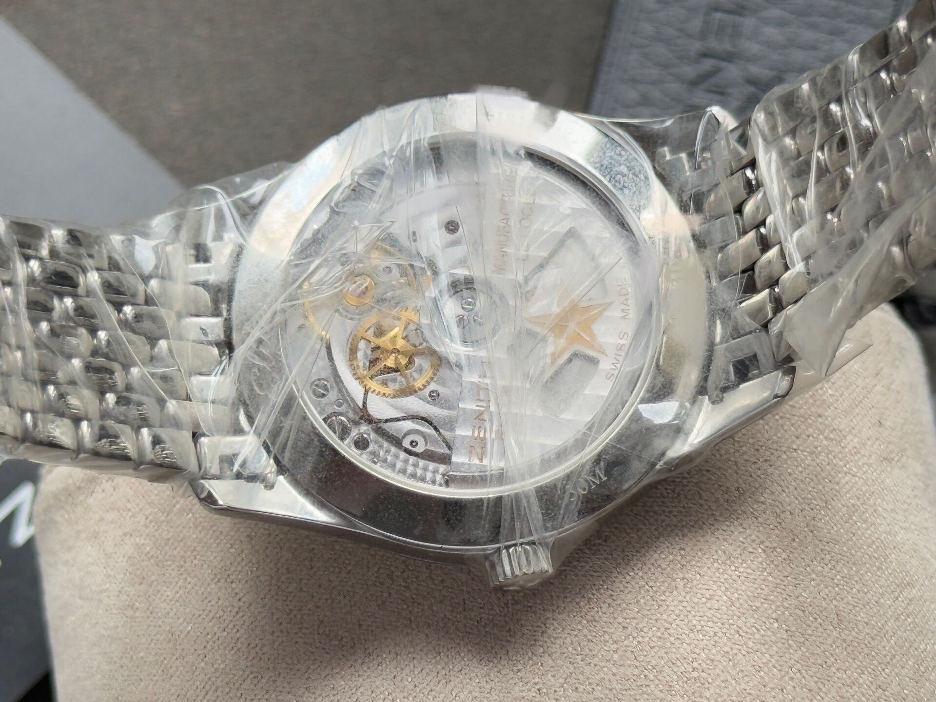 Zenith 16.2310.692 / 81.M2310 detail 2