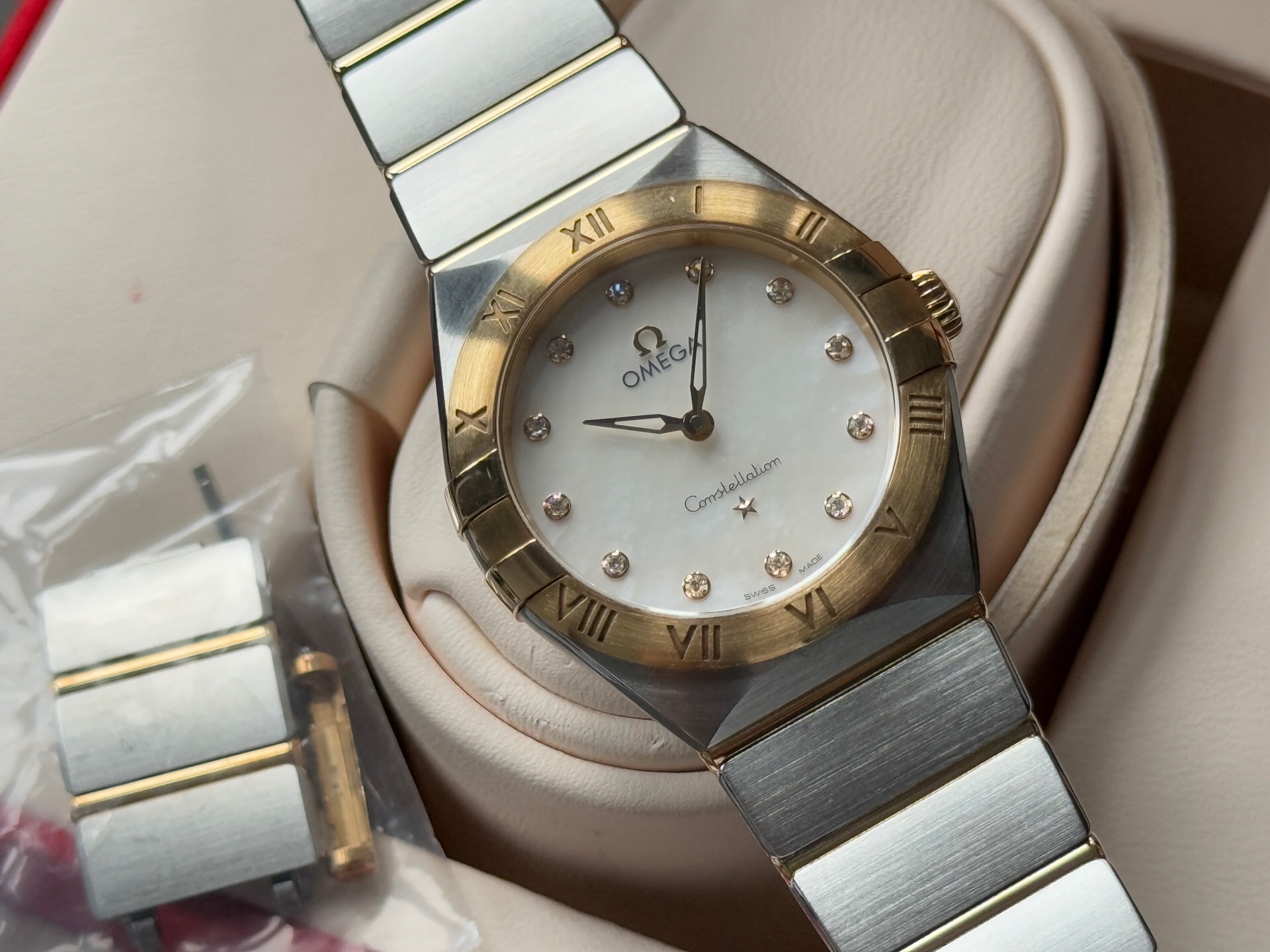 Omega 131.20.28.60.55.002 detail 4