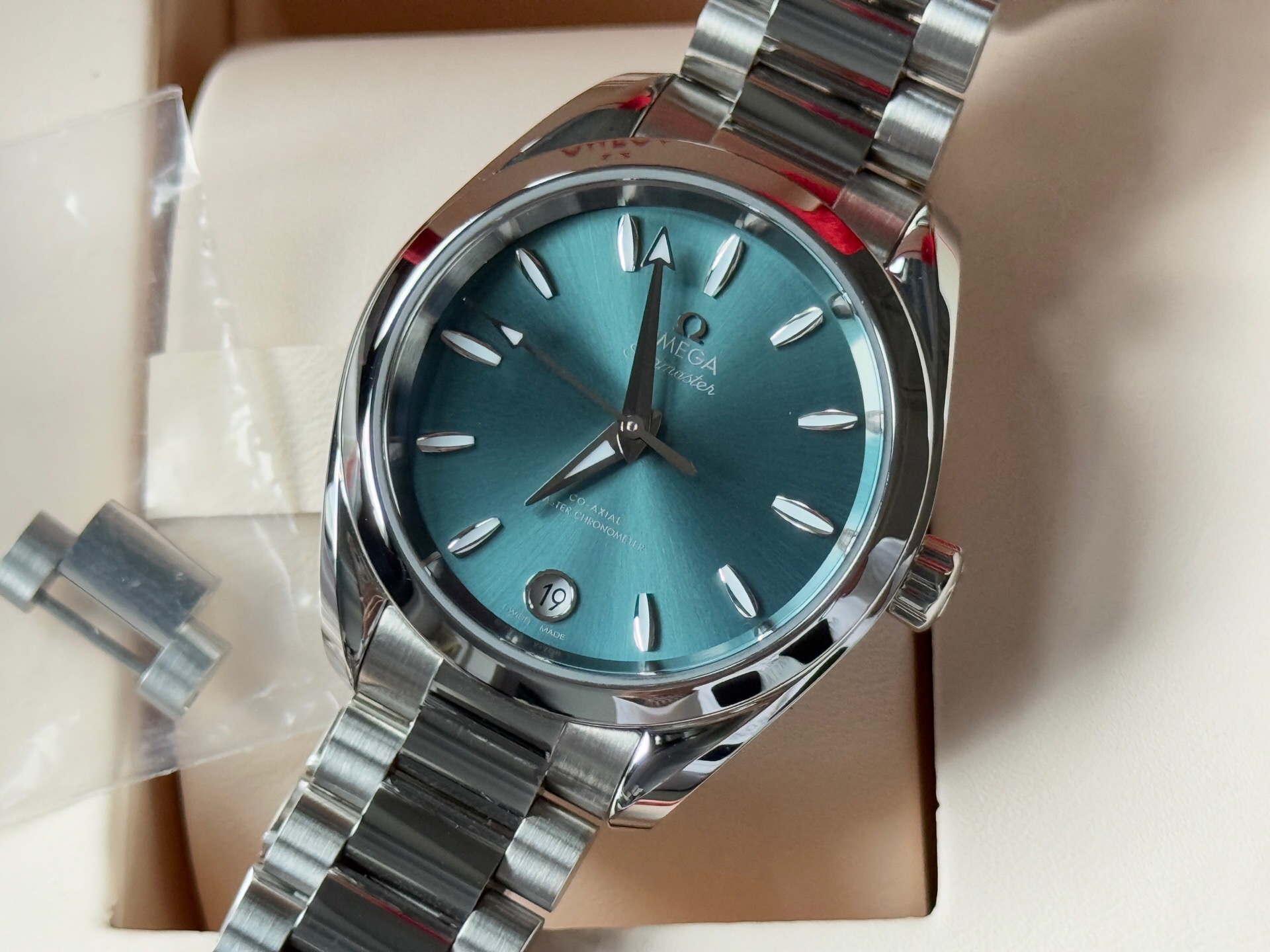 Omega 220.10.34.20.10.001