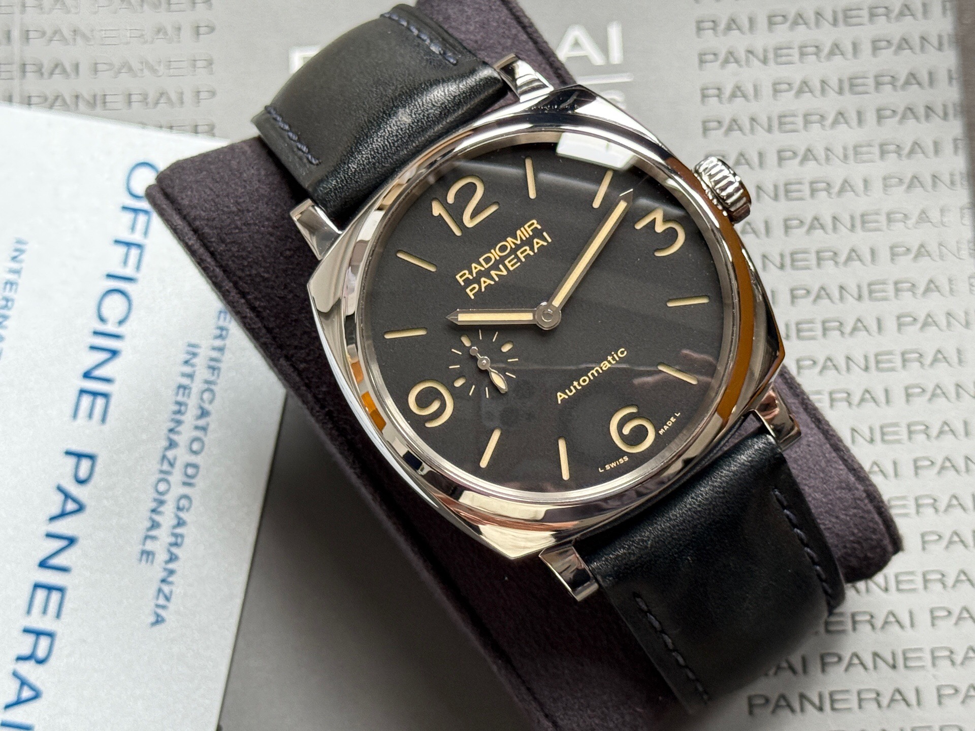 Panerai PAM00572 detail 6