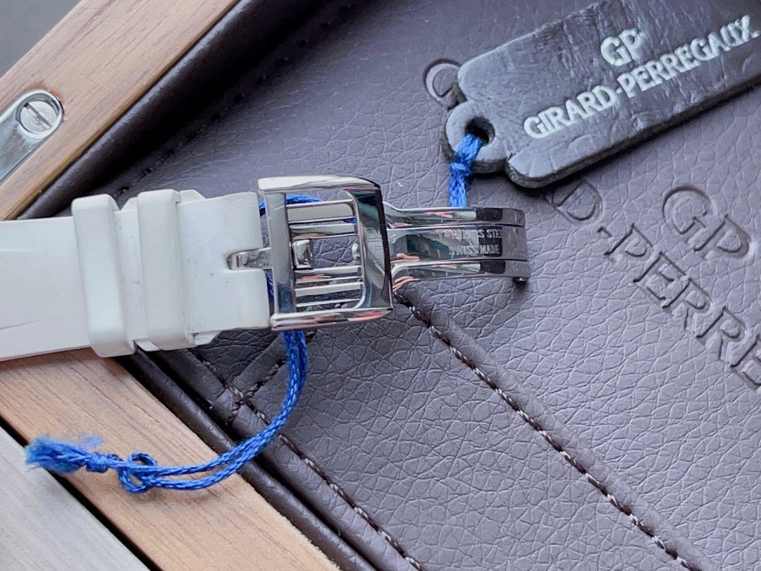 Girard Perregaux 80080-11-016YFK7A detail 4