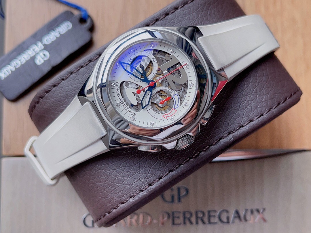 Girard Perregaux 80080-11-016YFK7A detail 2