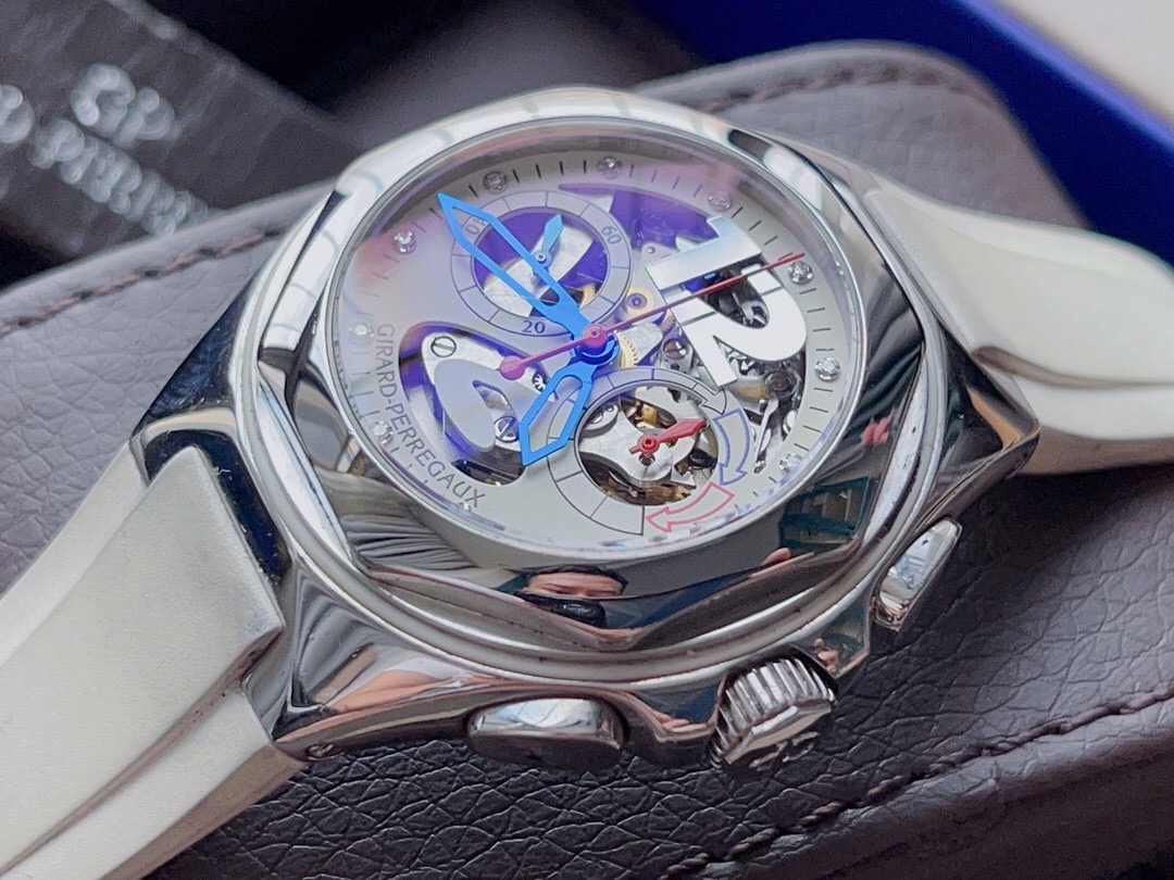 Girard Perregaux 80080-11-016YFK7A detail 1