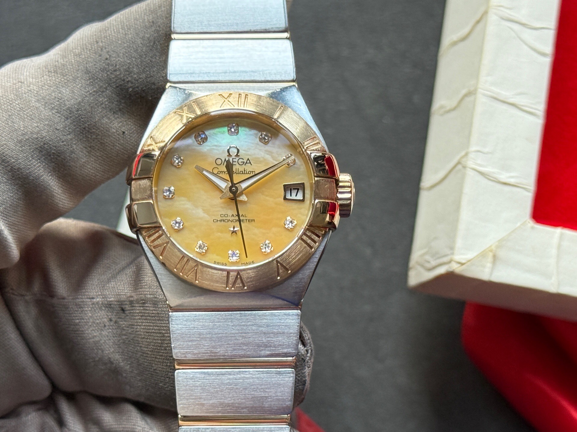 Omega 123.20.27.20.57.002 detail 4