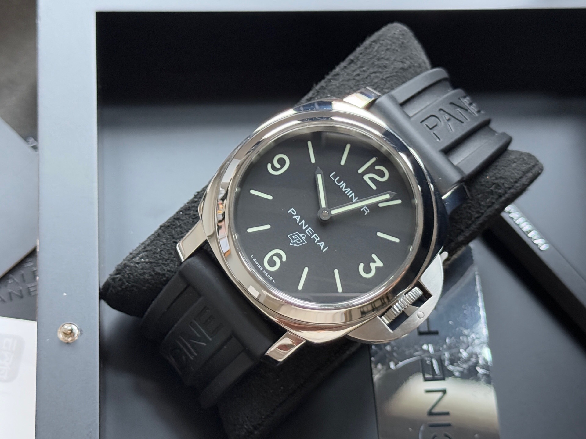 Panerai PAM00773 detail 2