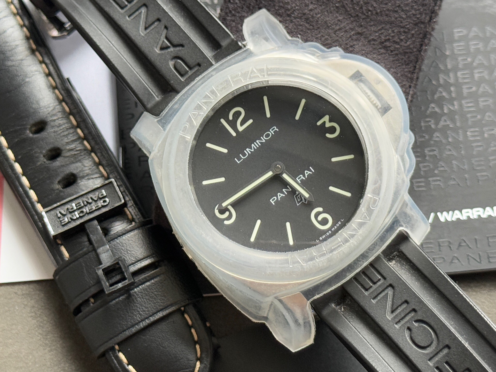 Panerai PAM00773 detail 1