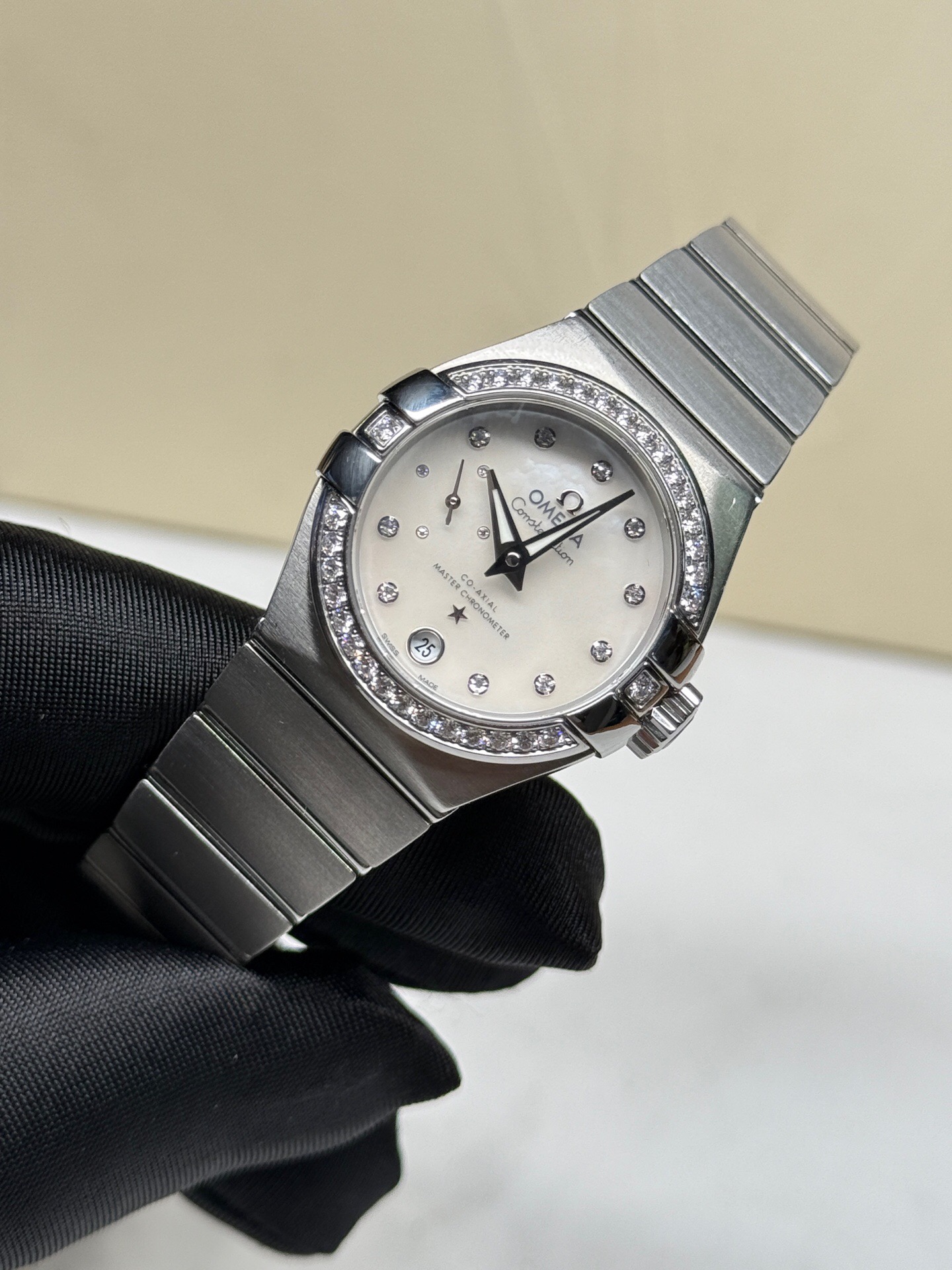 Omega 127.15.27.20.55.001 detail 4