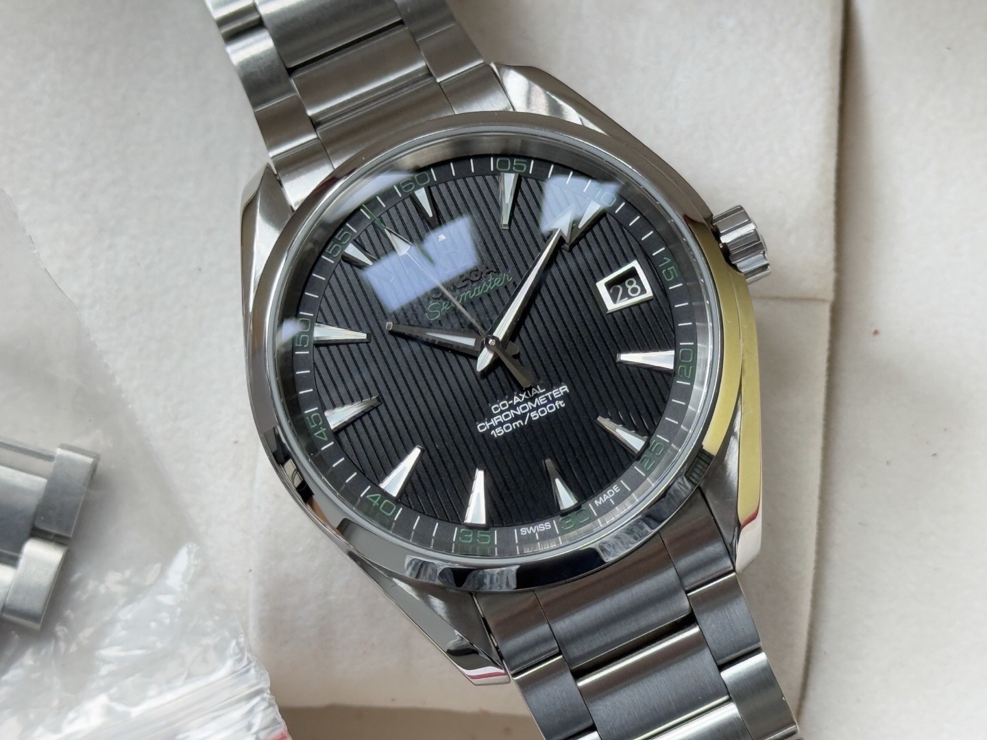 Omega 231.10.42.21.01.001 detail 1
