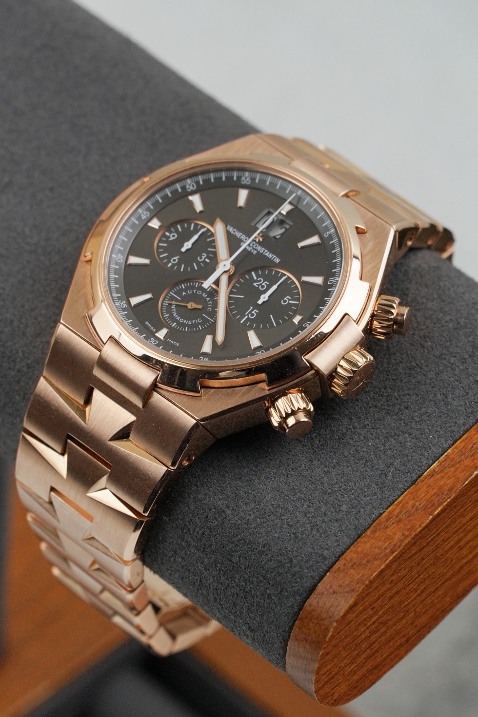 Vacheron Constantin 49150 / B01R detail 2
