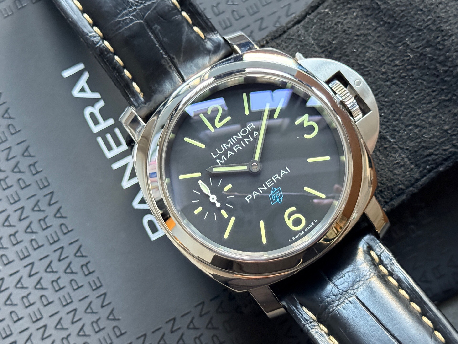 Panerai PAM00777 detail 1
