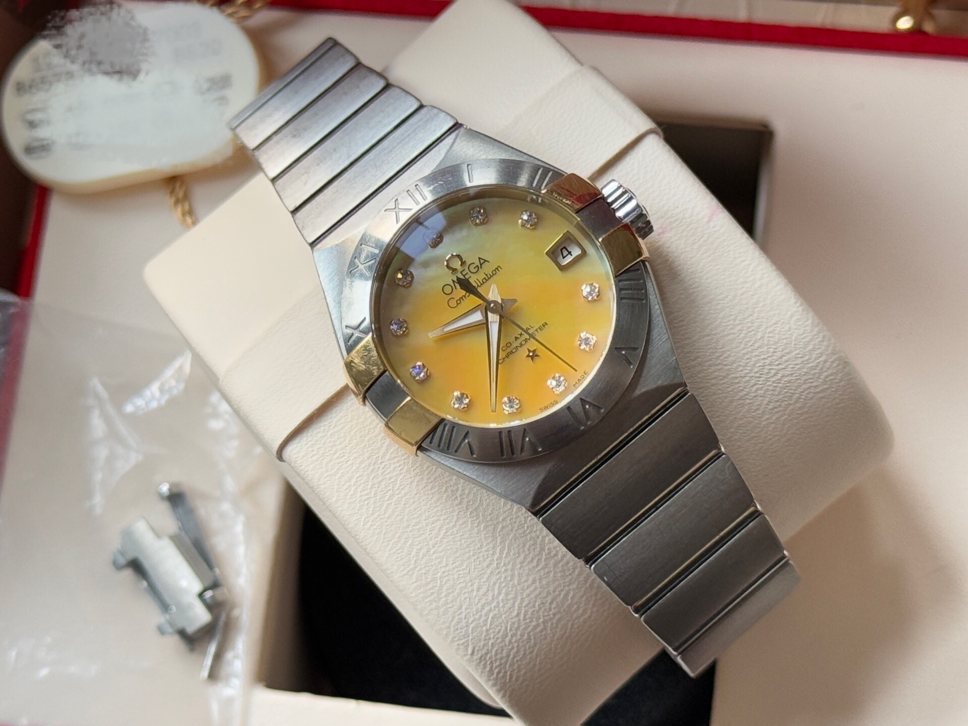 Omega 123.20.27.20.57.003 detail 5