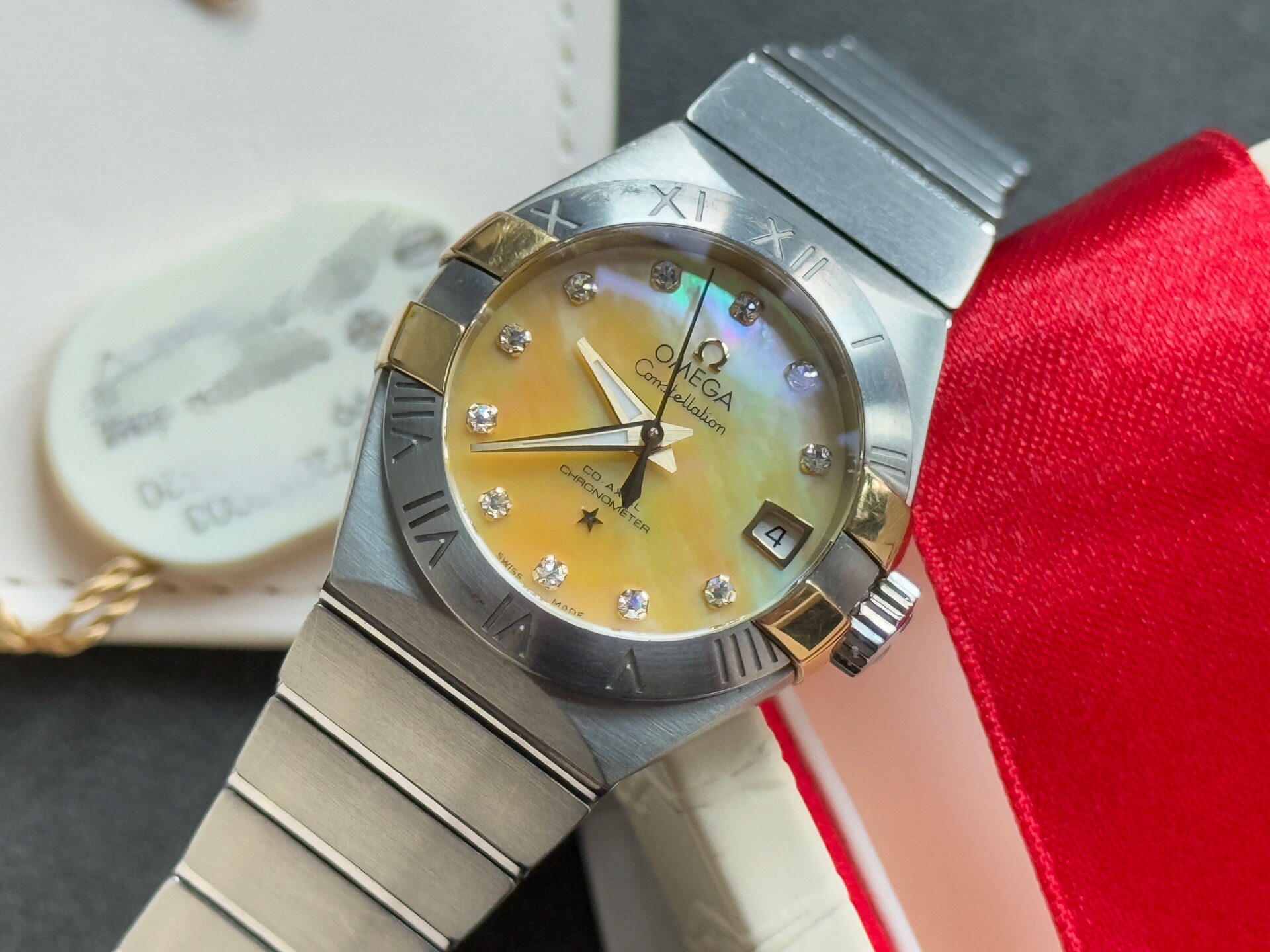 Omega 123.20.27.20.57.003 detail 3