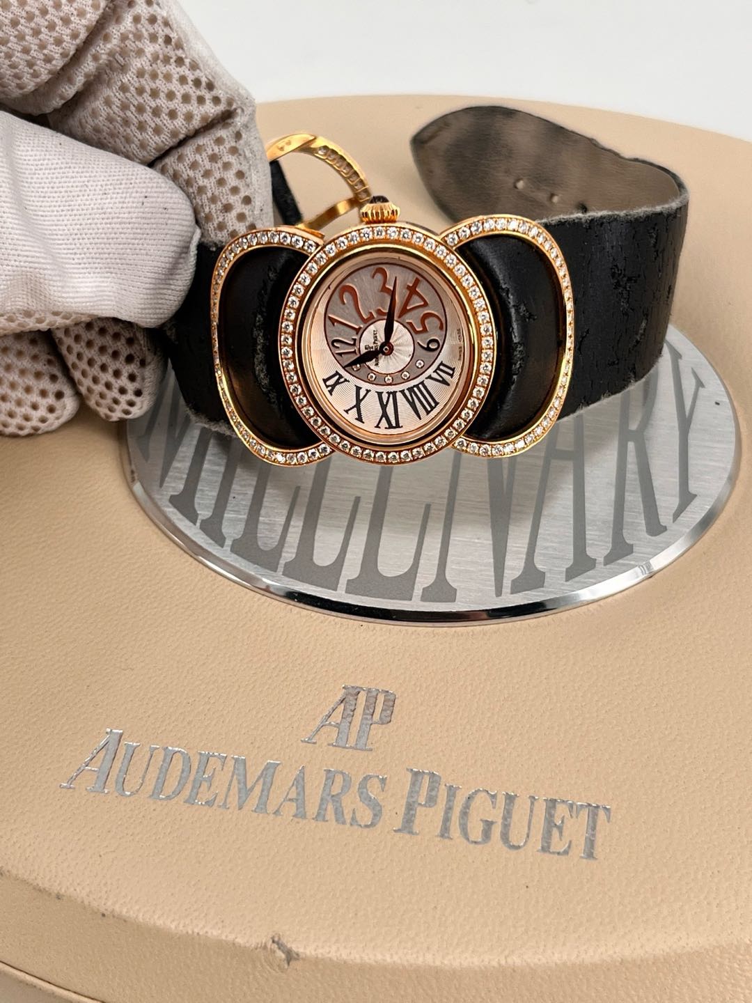 Audemars Piguet 77226OR.ZZ.A012SU.01 detail 2
