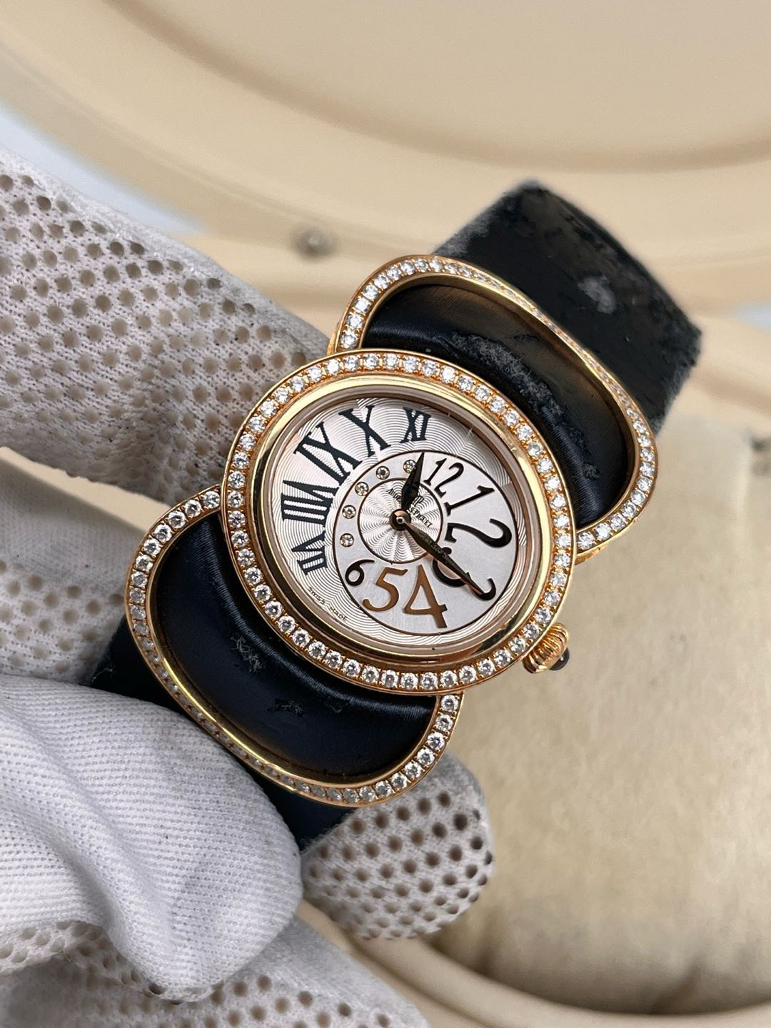 Audemars Piguet 77226OR.ZZ.A012SU.01