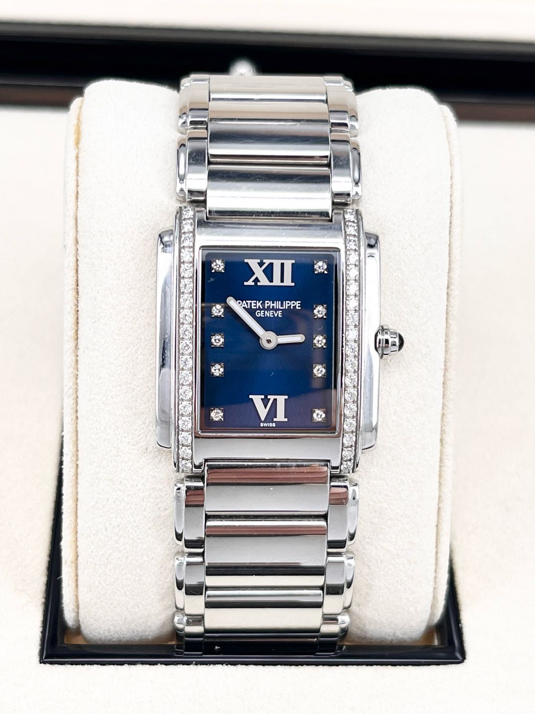 Patek Philippe 4910 / 10A-012