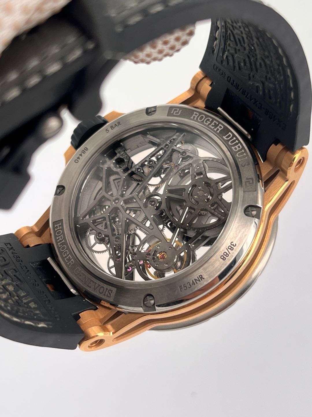 Roger Dubuis RDDBEX0574 detail 7