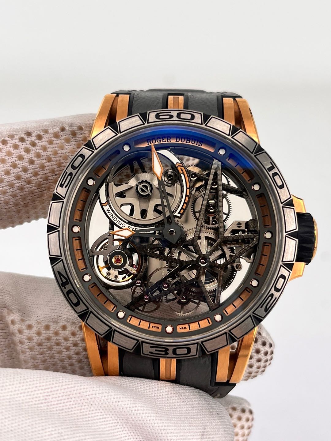Roger Dubuis RDDBEX0574 detail 6